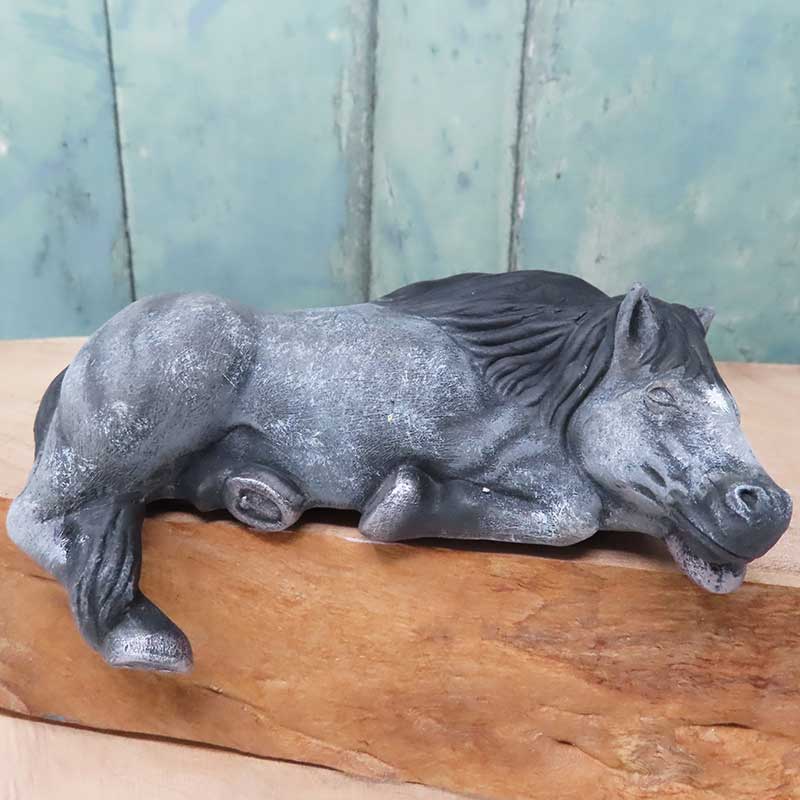 Grey Horse Shelfie